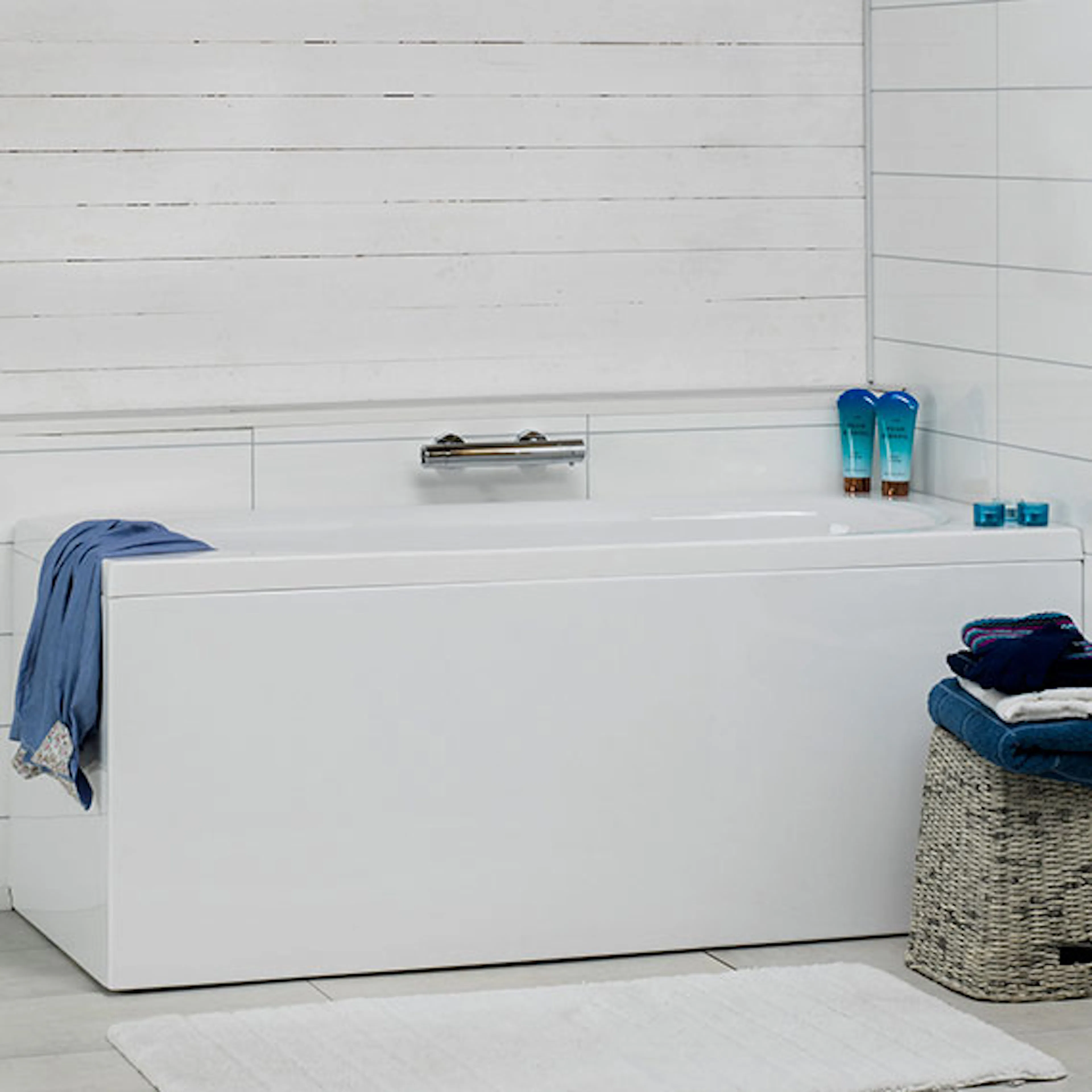 Badekar Noro Cubic