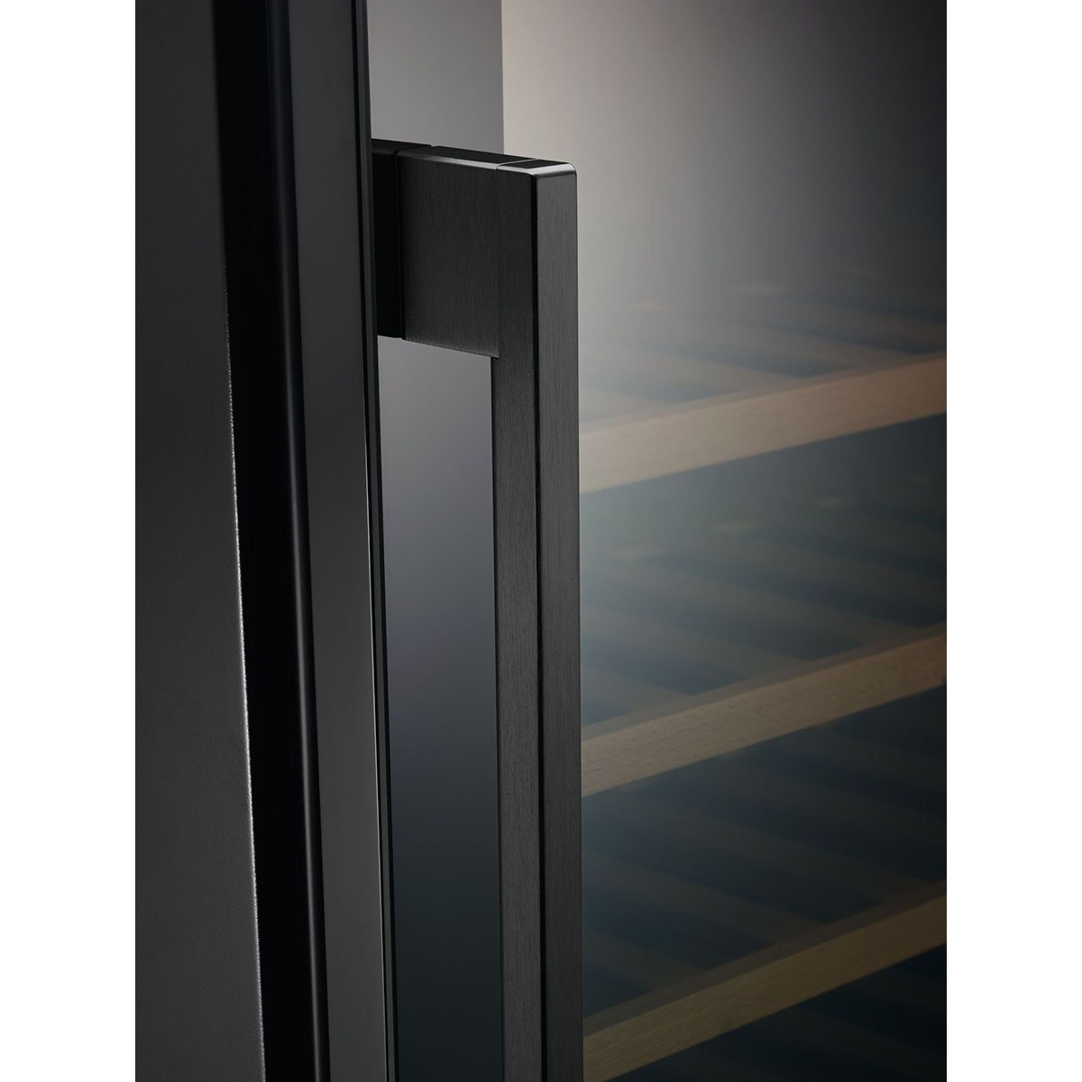 Vinkjøler AEG AWUS020B5B