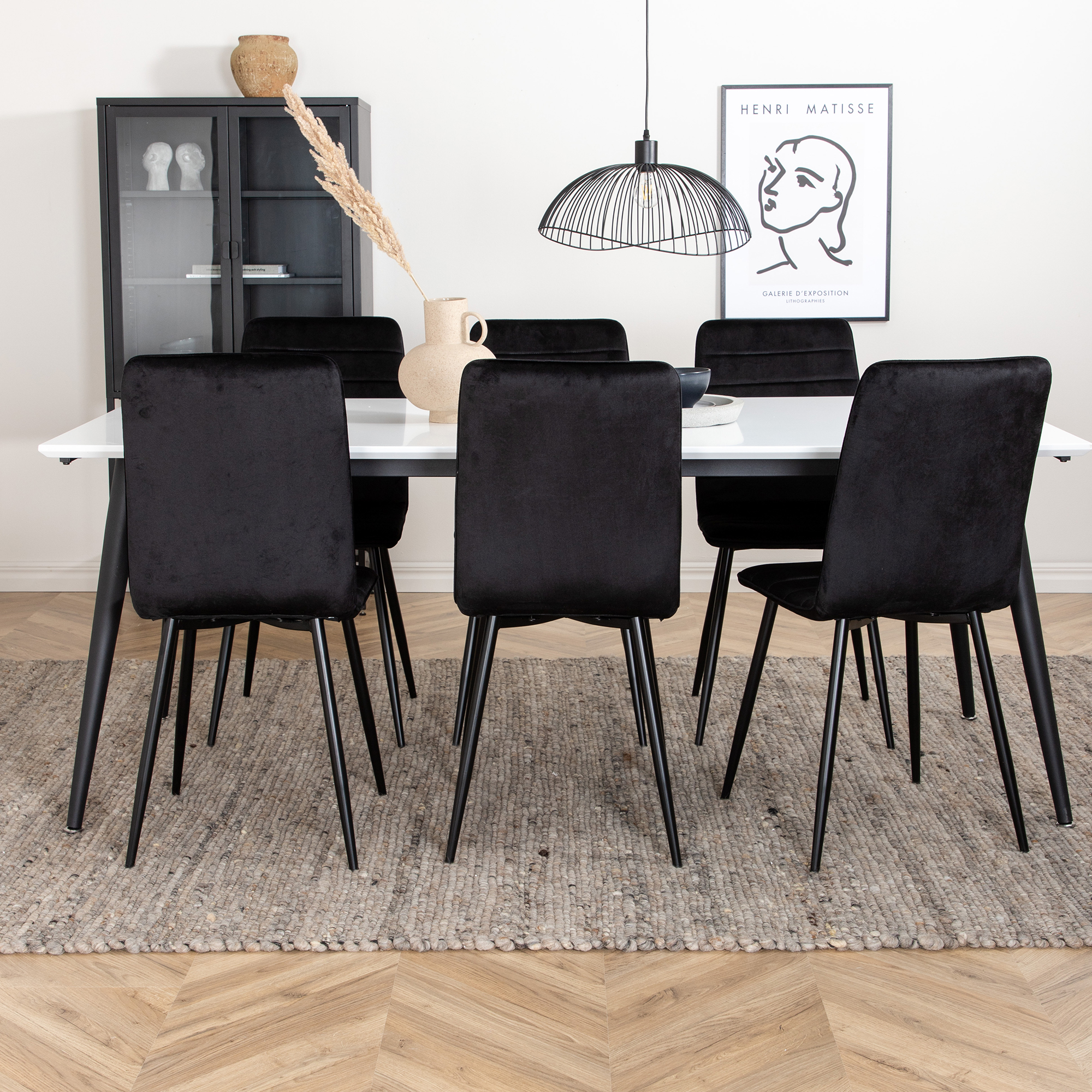 Spisegruppe Venture Home Jolie med 6 Walerina Stoler Fløyel