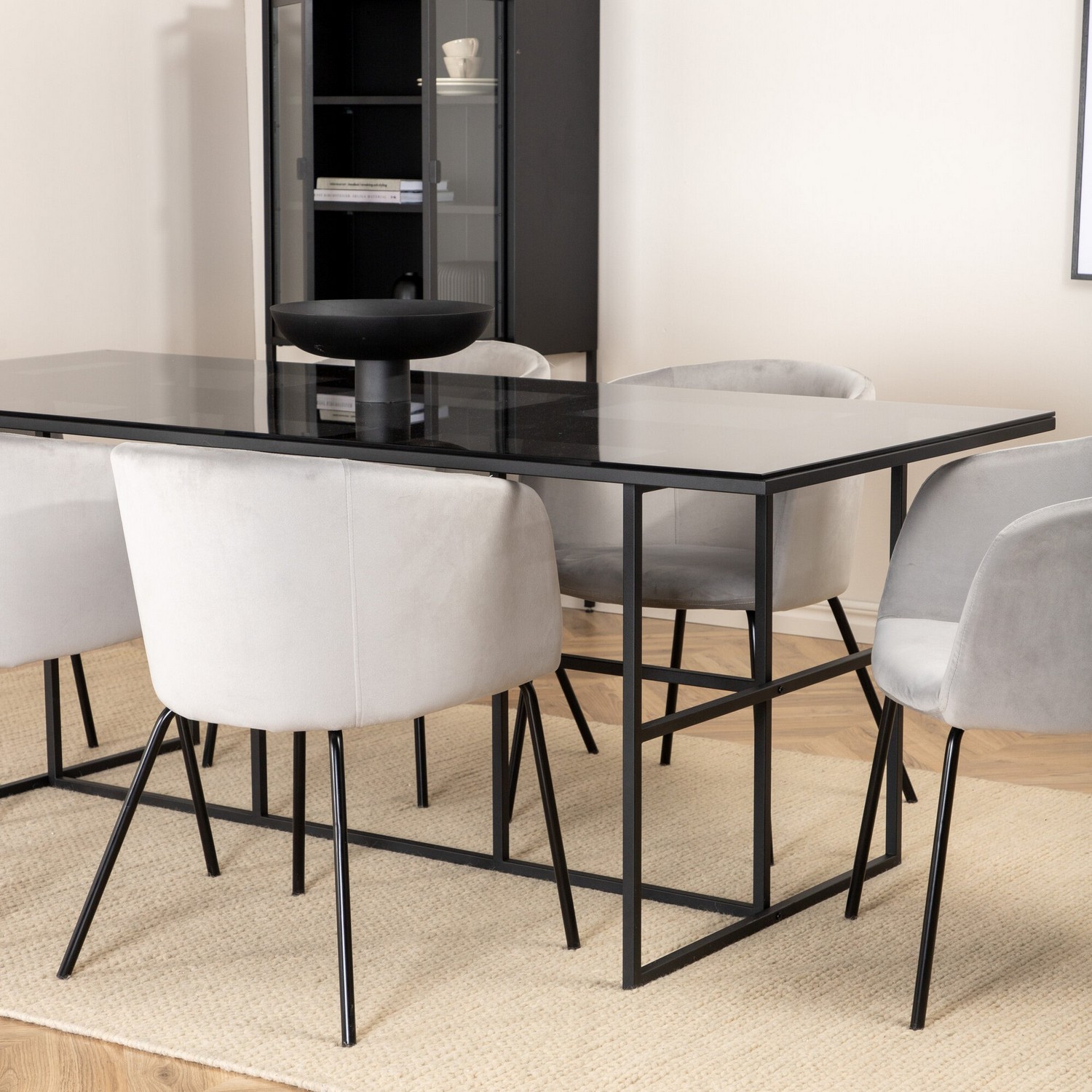 Spisegruppe Venture Home Lund med 6 Bergen Stoler