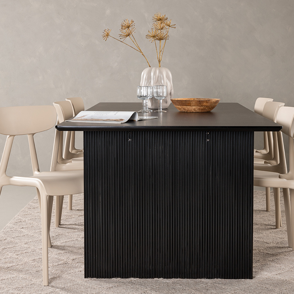Spisegruppe Venture Home Vail med 6 Ursholmen Stoler