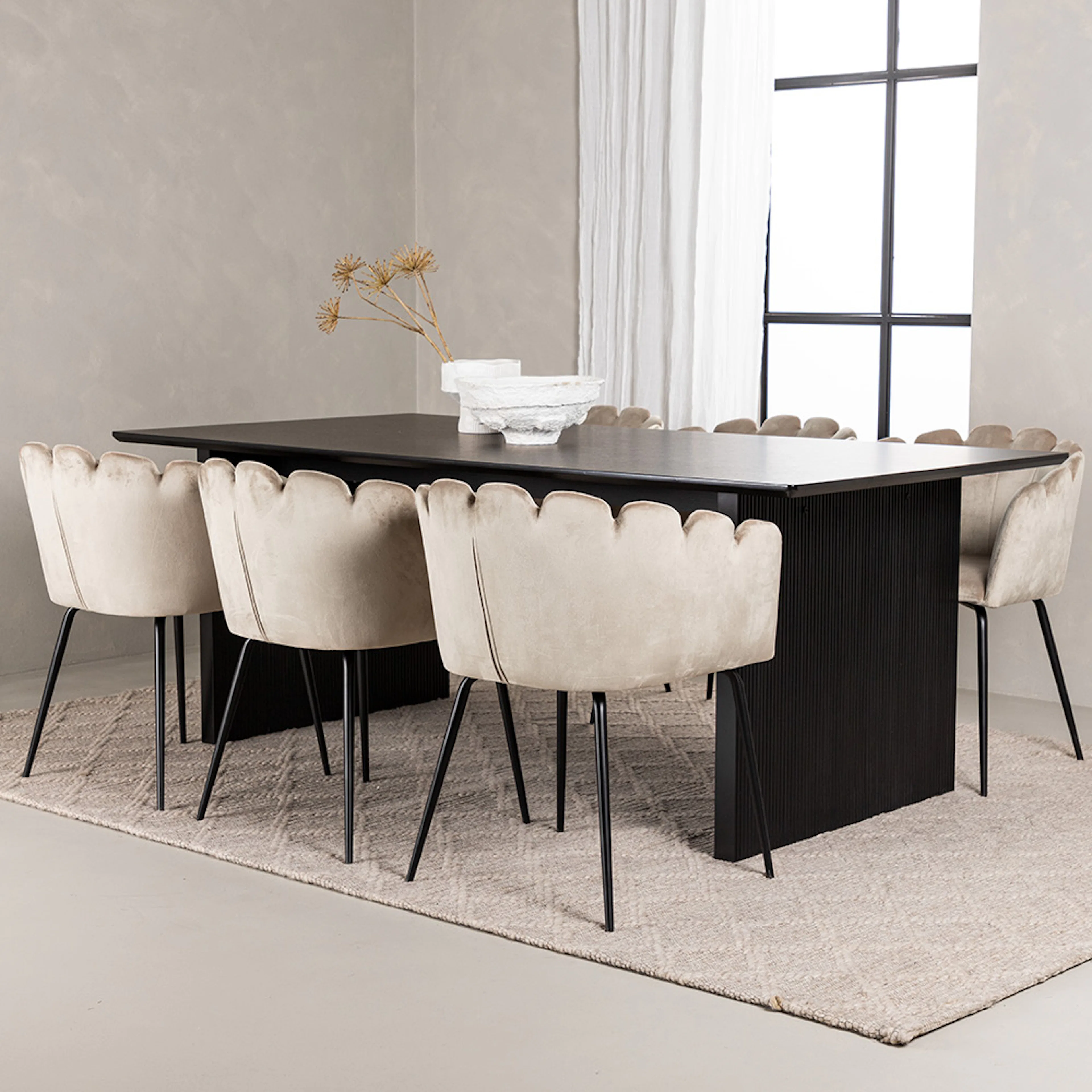 Spisegruppe Venture Home Vail med 6 Limhamn Stoler