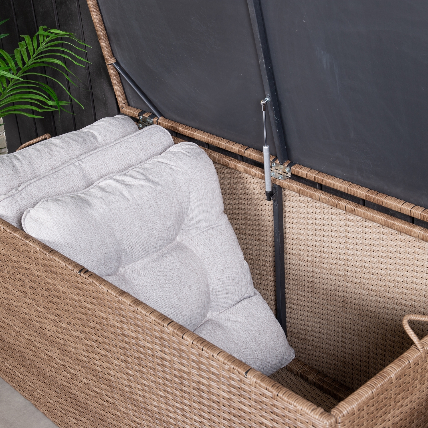 Putekasse Venture Home London