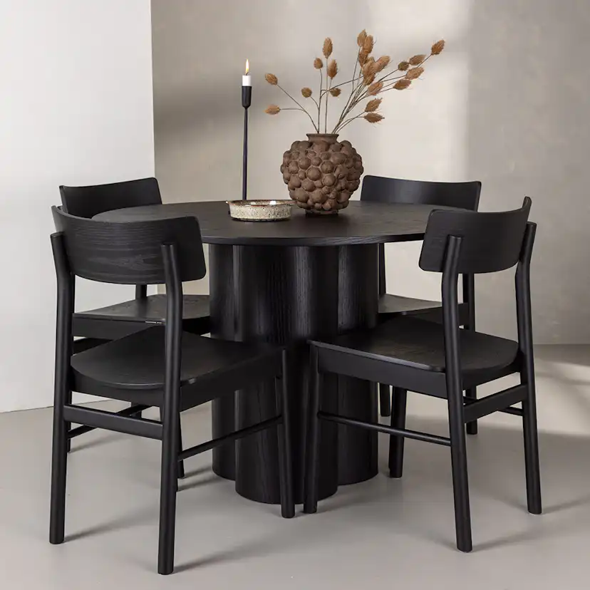 Spisegruppe Venture Home Olivia Ø 110 cm med 4 Montros Stoler