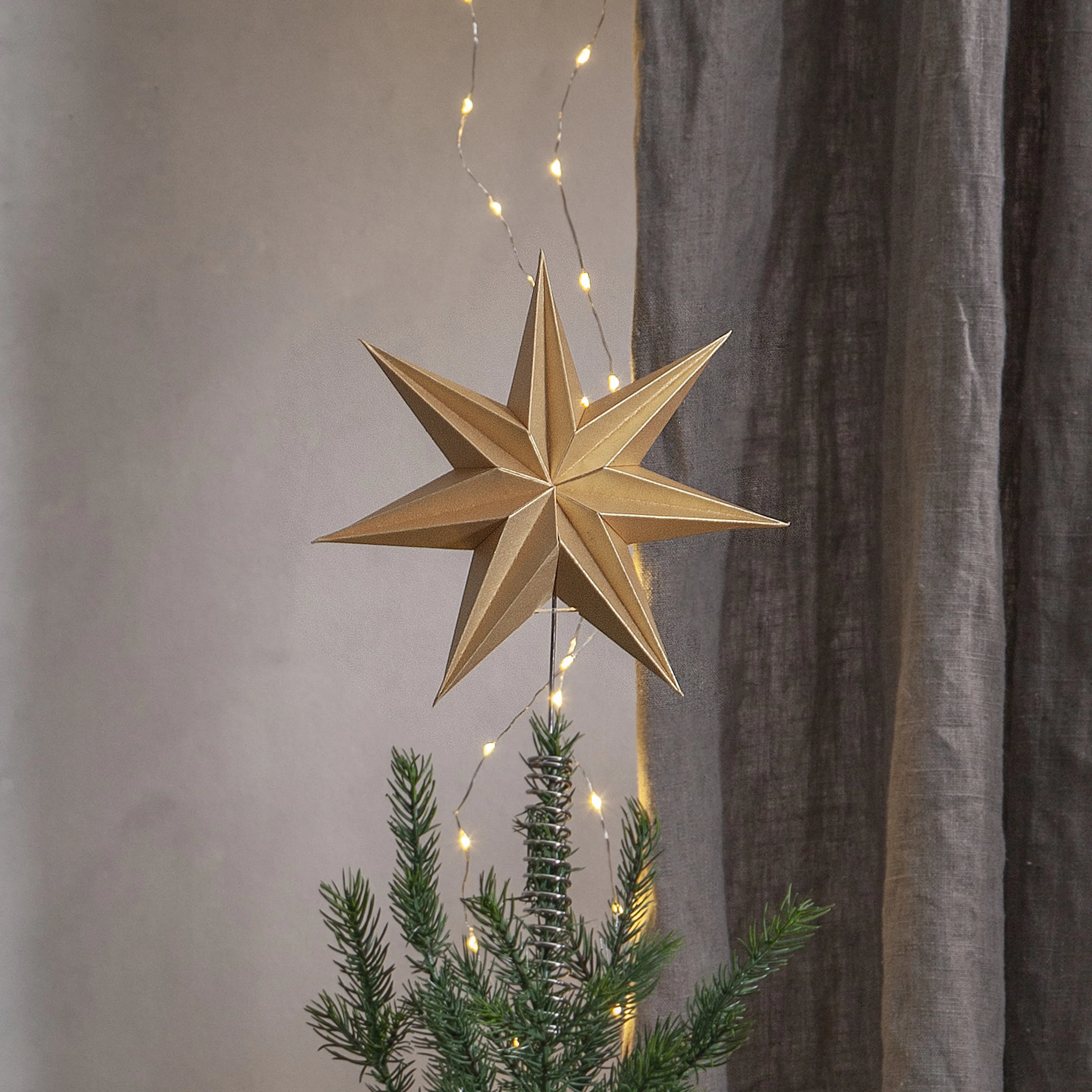 Juletrestjerne Star Trading Isa
