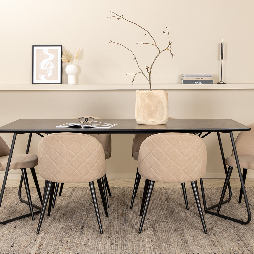 Spisegruppe Venture Home Annika Spisebord og Valentina Stitcthes Spisestol