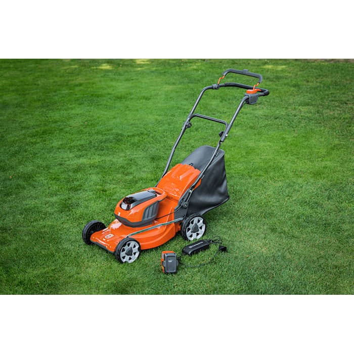 Gressklipper Husqvarna LC137i med batteri & lader