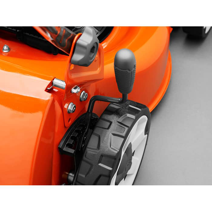 Gressklipper Husqvarna LC137i med batteri & lader