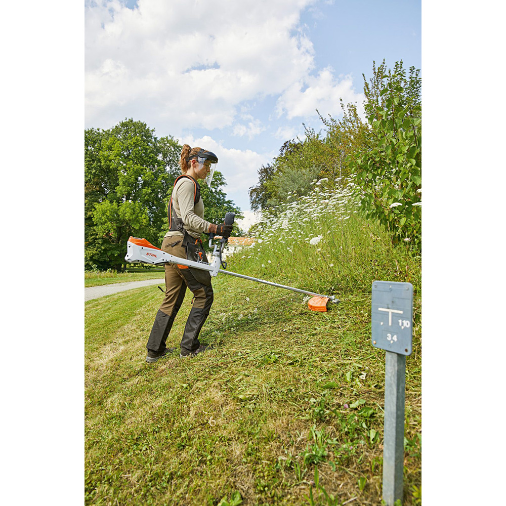 Ryddesag STIHL FSA 135 uten Batteri & Lader