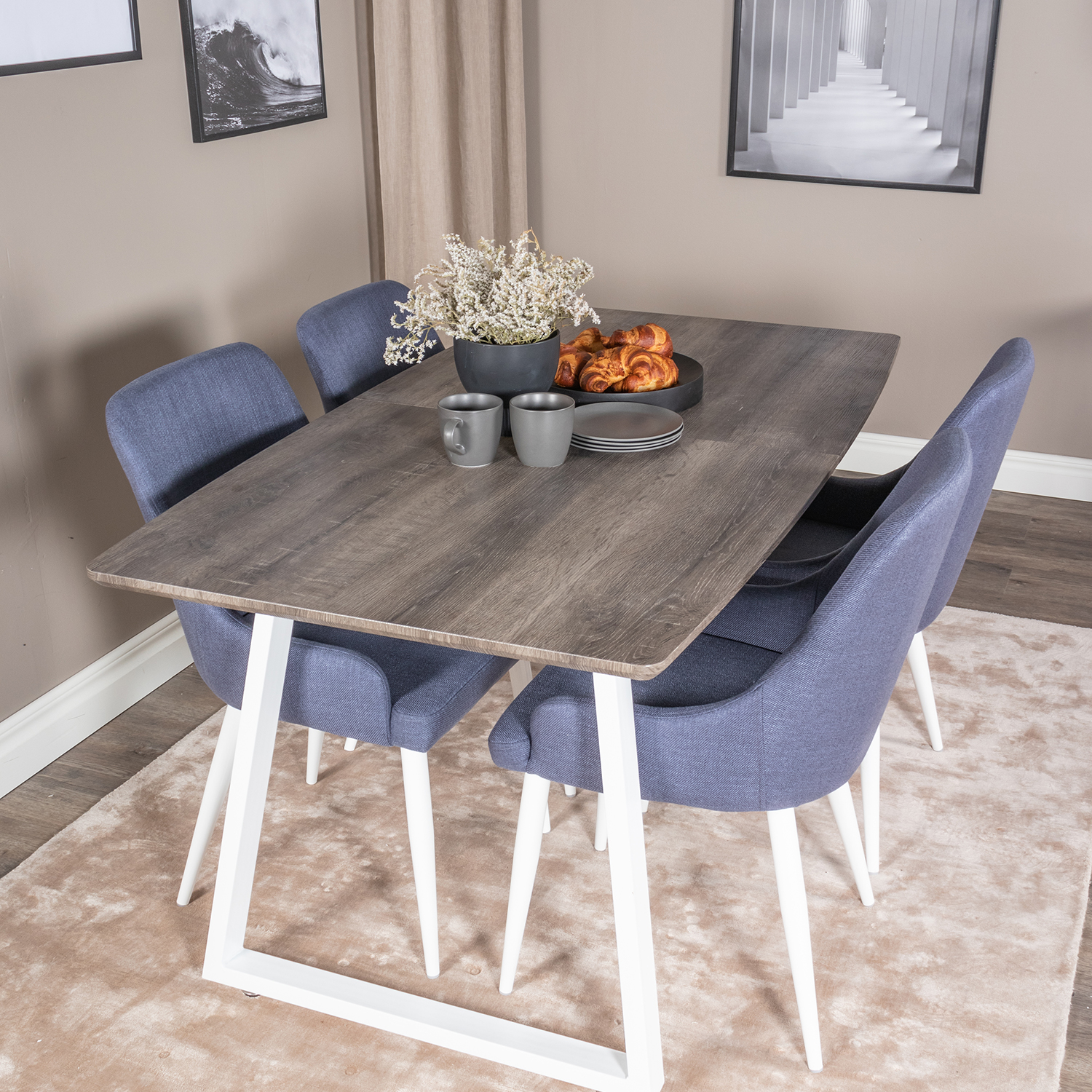 Spisegruppe Venture Home Ina med 4 Plake Stoler