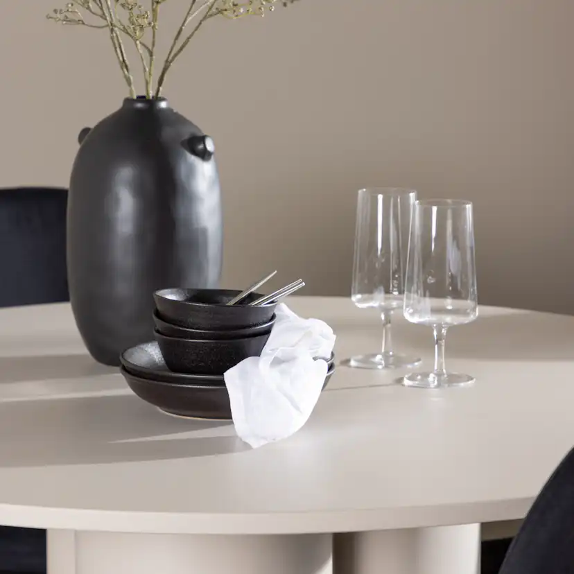 Spisegruppe Venture Home Olivia Ø110 med 4 stk Polar Stoler Fløyel