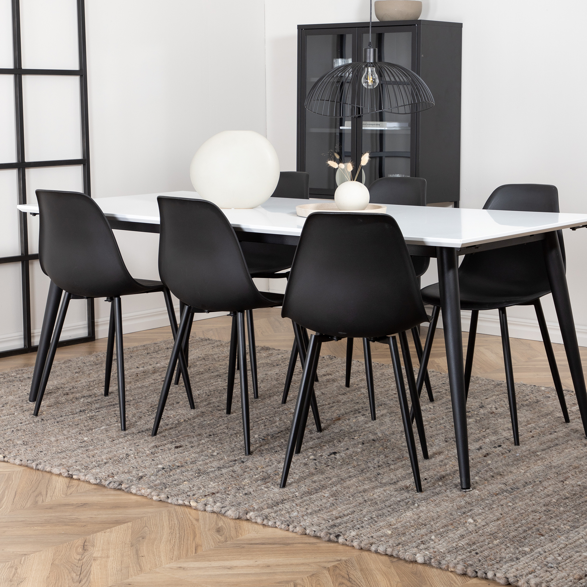 Spisegruppe Venture Home Jolie med 6 Pobbie Stoler Järn