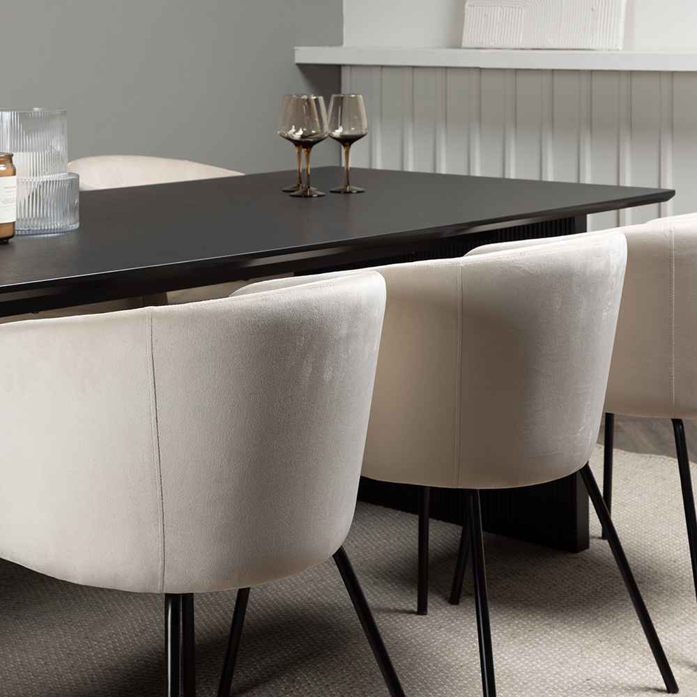 Spisegruppe Venture Home Vail med 6 Berit Stoler Fløyel