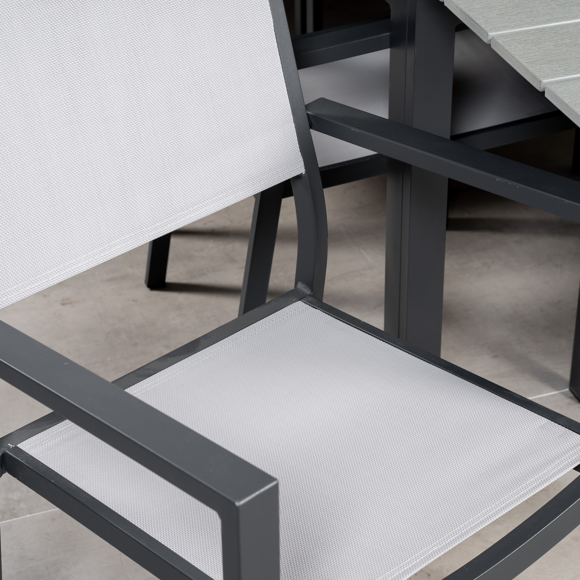 Spisegruppe Venture Home Lova 224/324 med 10 Copacabana Lenestoler