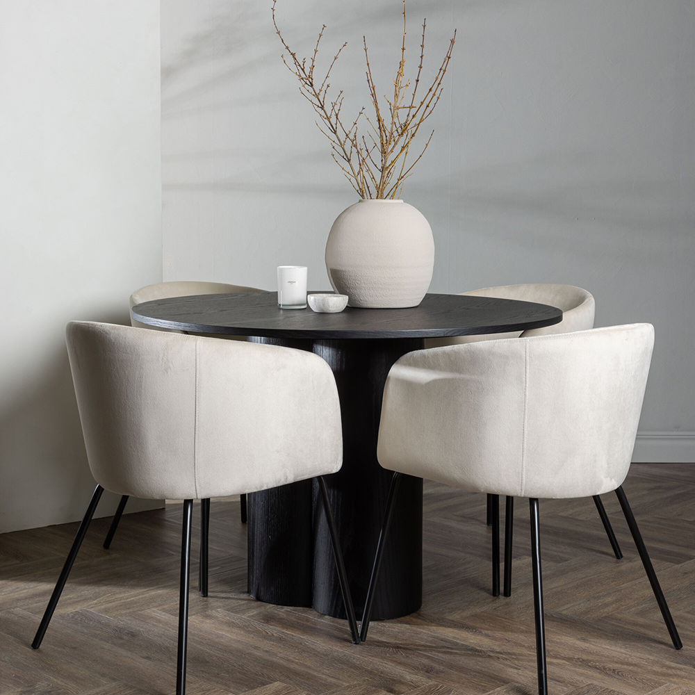 Spisegruppe Venture Home Olivia med 4 Berit Fløyel Stoler