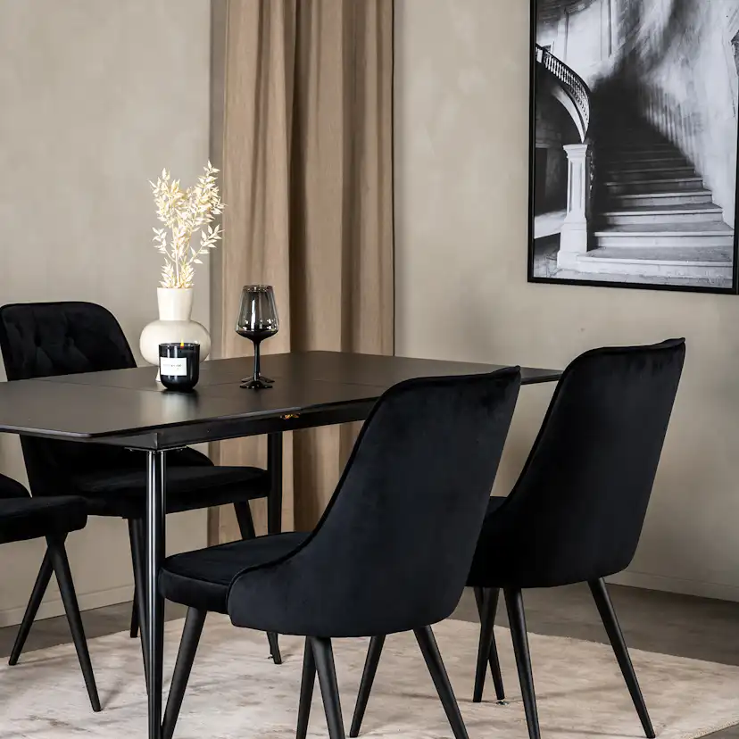 Spisegruppe Venture Home Silvia med Innleggsplate og 4 Vera Stoler Fløyel