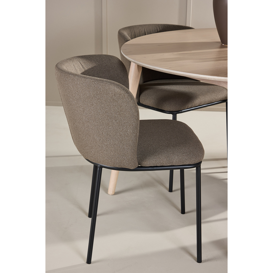 Spisegruppe Venture Home Flora Ø120 cm med 4st Edina Spisestoler