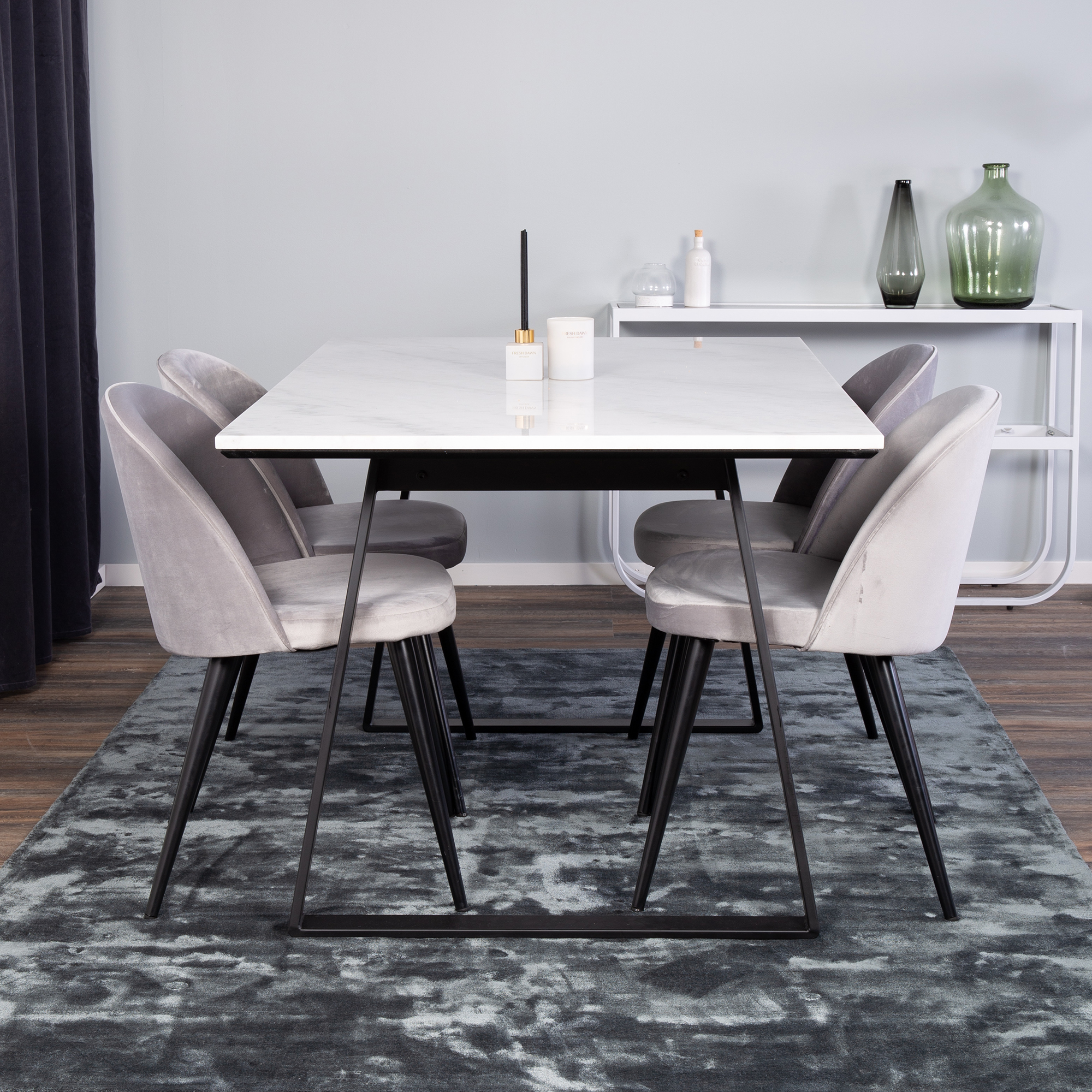 Spisegruppe Venture Home Estelle med 4 Valentina Stoler