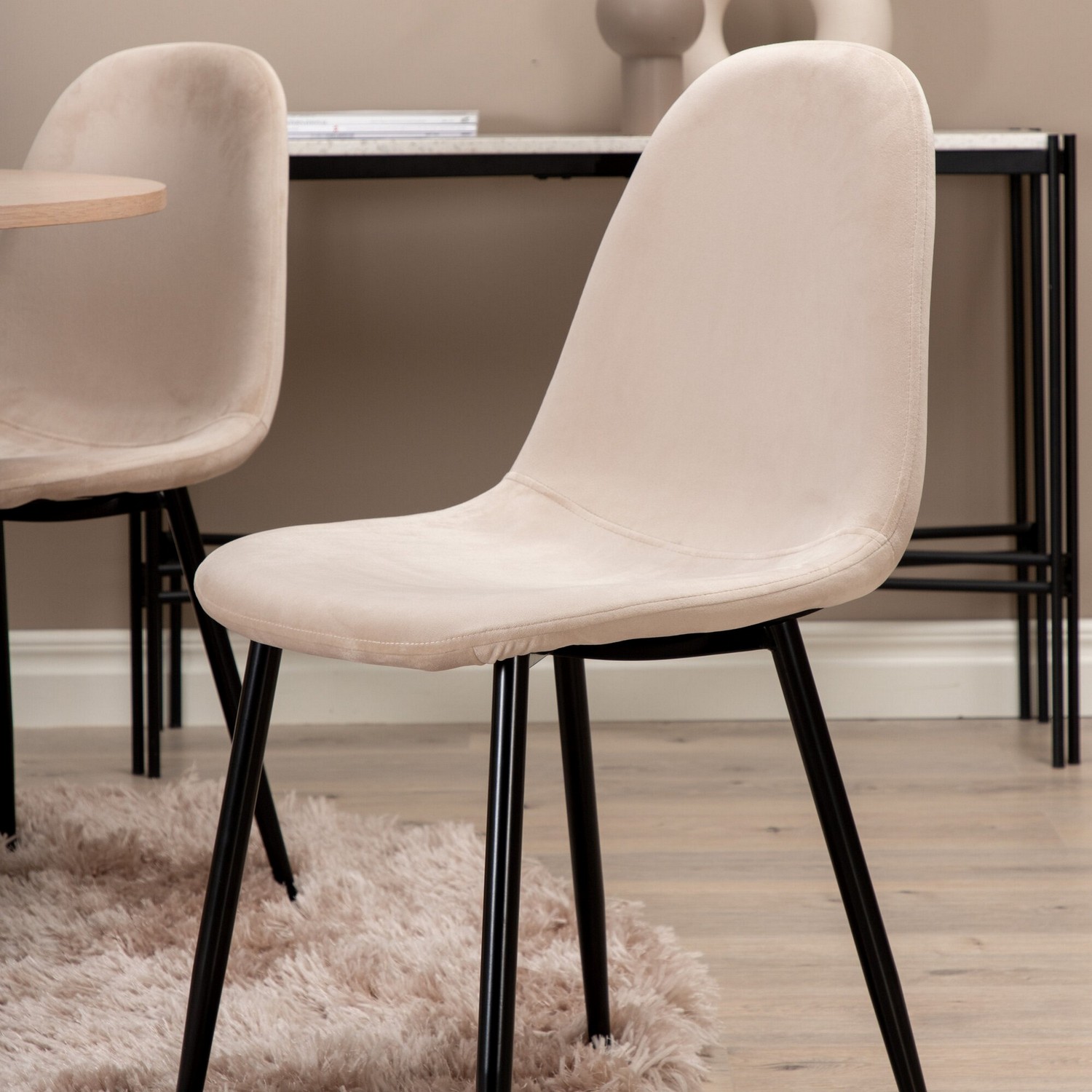 Spisegruppe Venture Home Bianca Rund Benhvit med 4 Pobbie Stoler