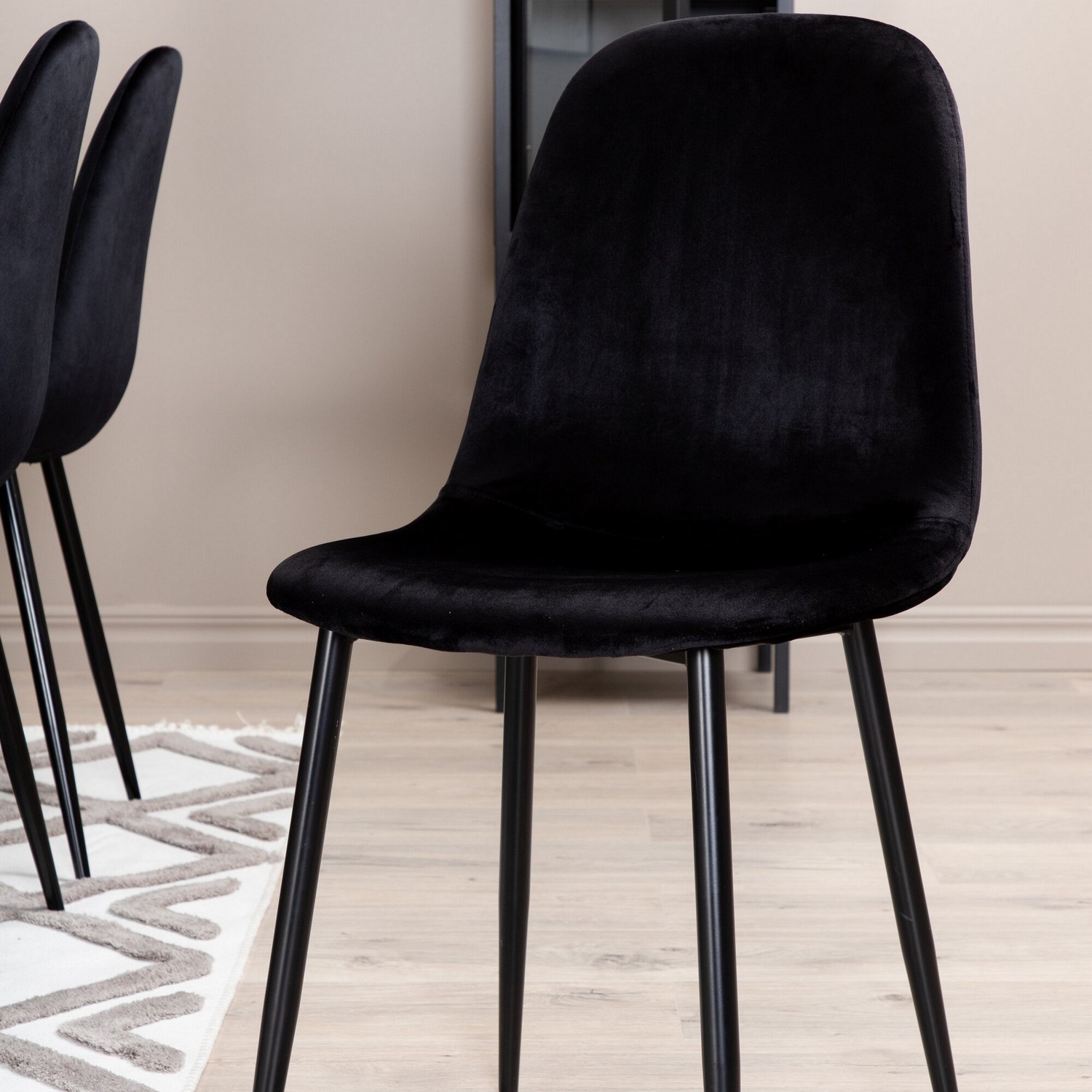 Spisegruppe Venture Home Piata med 6 Pobbie Stoler GR22262