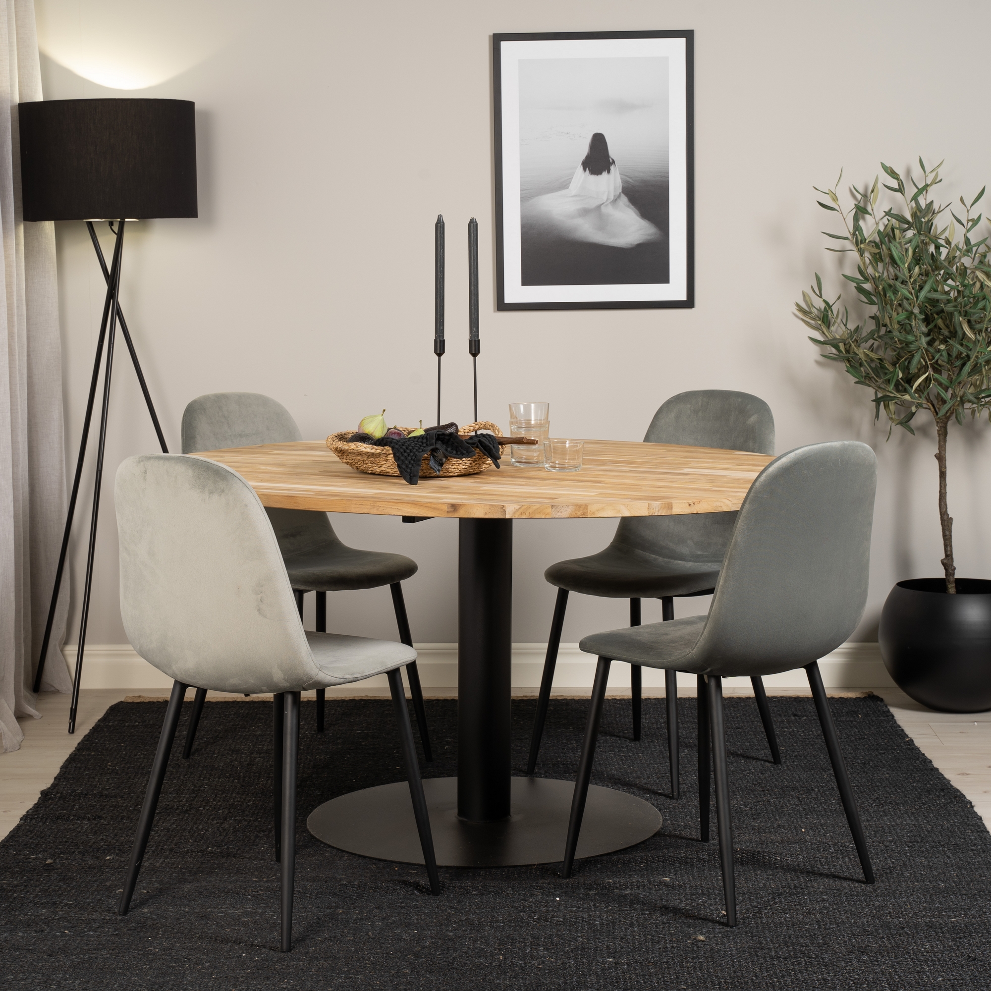 Spisegruppe Venture Home Cornelia med 4 Pobbie Stoler