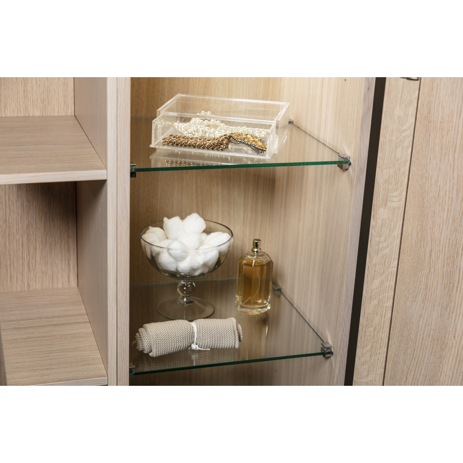 Glashylla Svedbergs till Högskåp