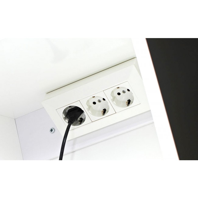 Stikkontakt Macro Design for Høyskap