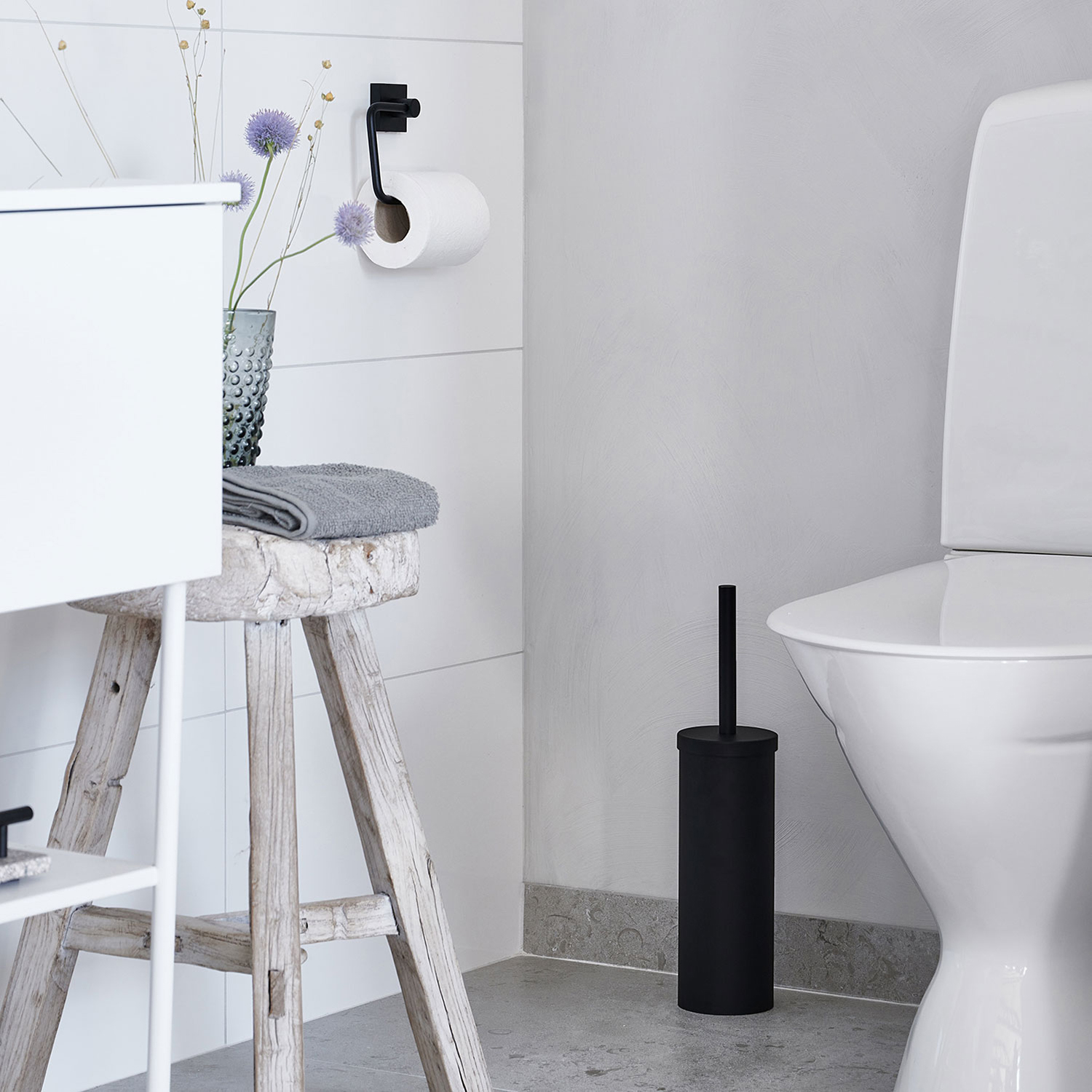 Toalettpapirholder Smedbo House R341