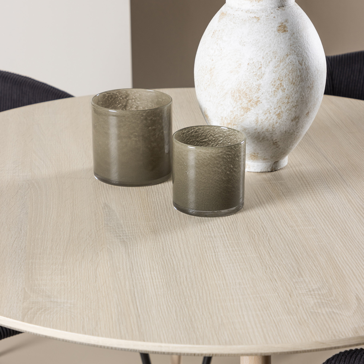 Spisegruppe Venture Home Plaza Ø100 med 4 stk Berit Stoler
