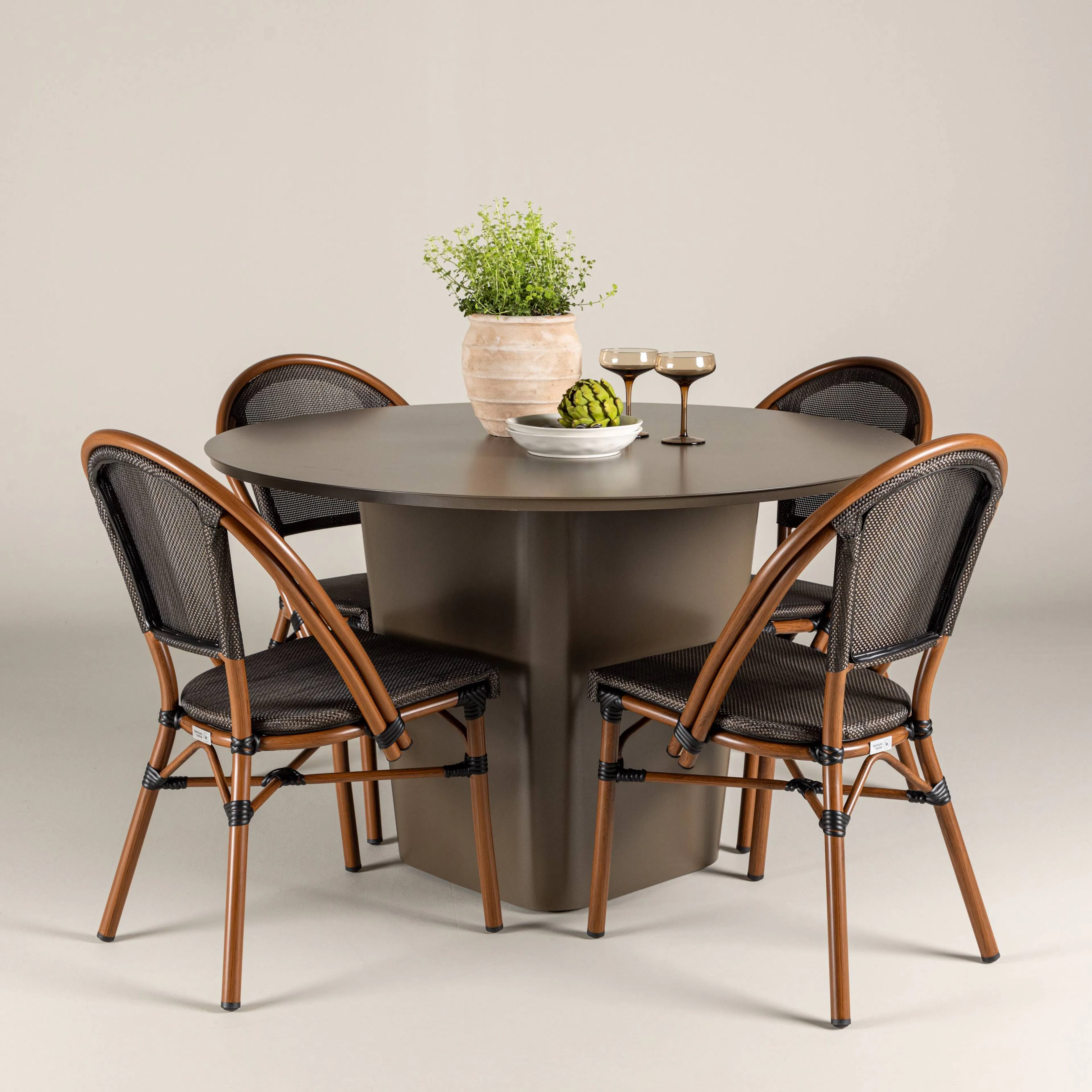 Hagegruppe Venture Home Santa Fe med 4 Guarda Stoler