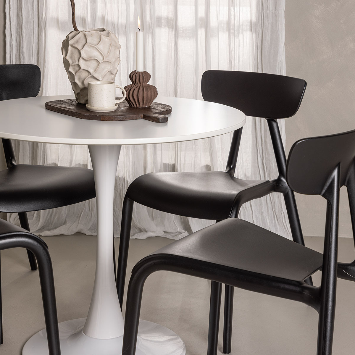 Spisegruppe Venture Home Hamden Ø80 cm med 4 Ursholmen Stoler