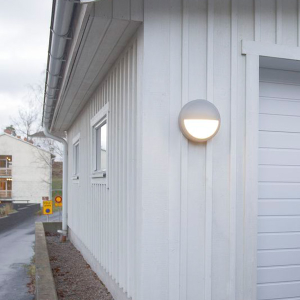 Vegglampe Hide-a-lite Moon Public Eye