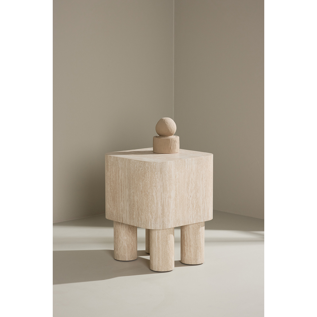 Sidebord Venture Home Klirou