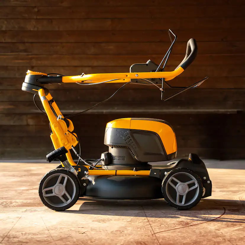 Gressklipper Stiga 500-serien Multiclip 547E S med Batteri og Lader