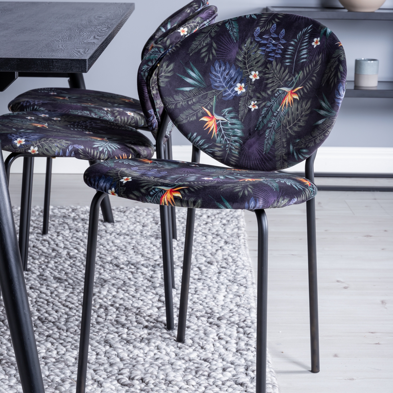 Spisegruppe Venture Home Salt med 6 Valor Stoler