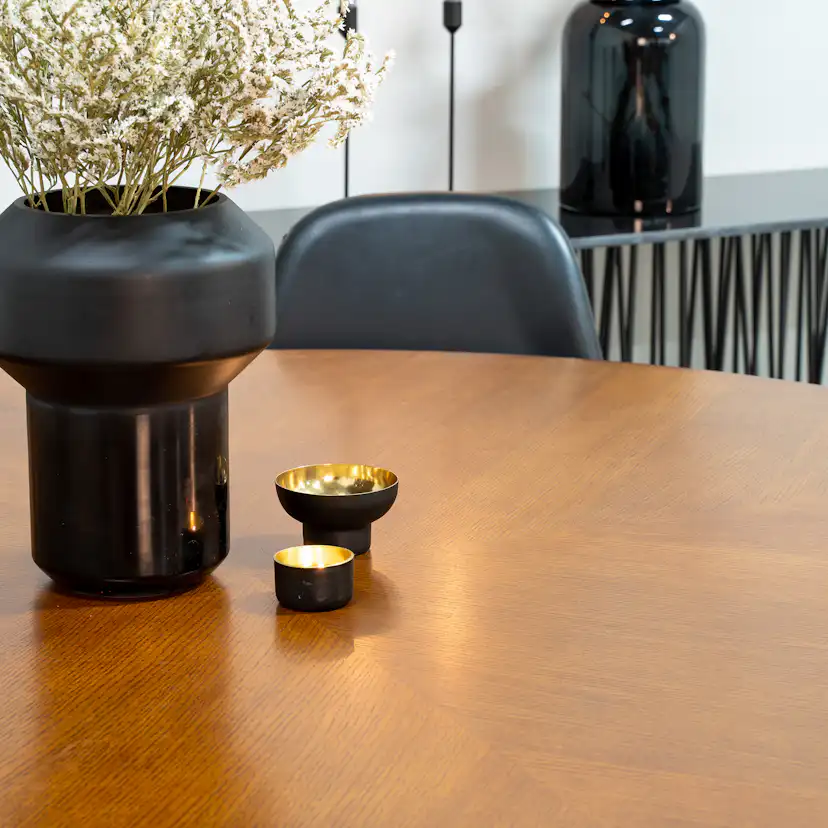 Spisegruppe furniture/fashion Copenhagen med 6 Pobbie Kunstlær Stoler