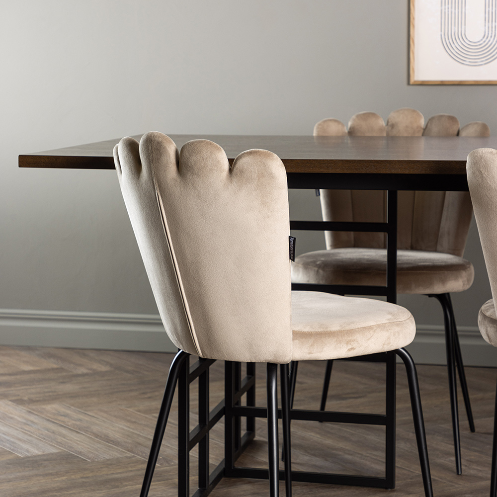 Spisegruppe Venture Home Ystad med 6 stk Limhamn Light Stoler