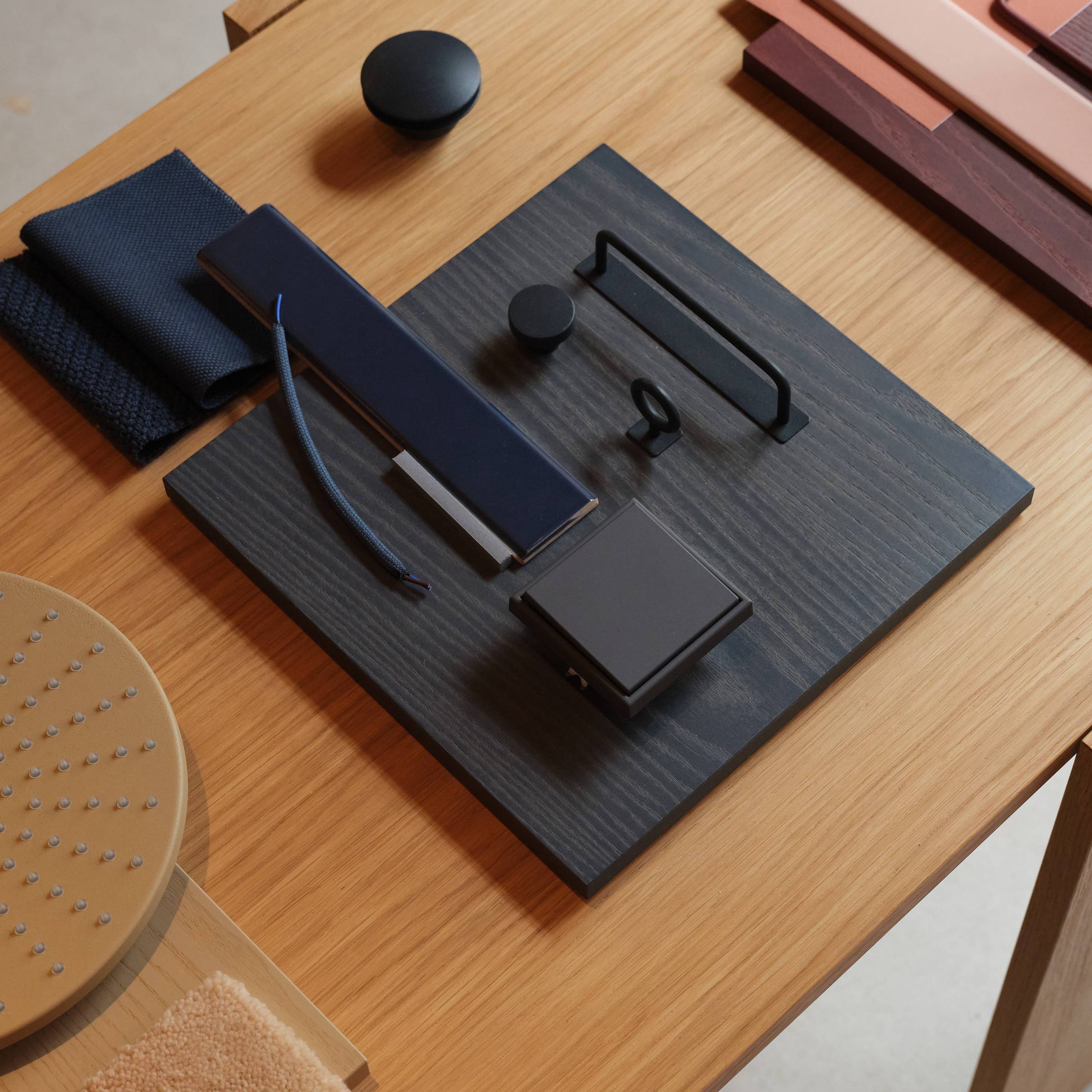 Knott Beslag Design Circular Toniton Ø33mm
