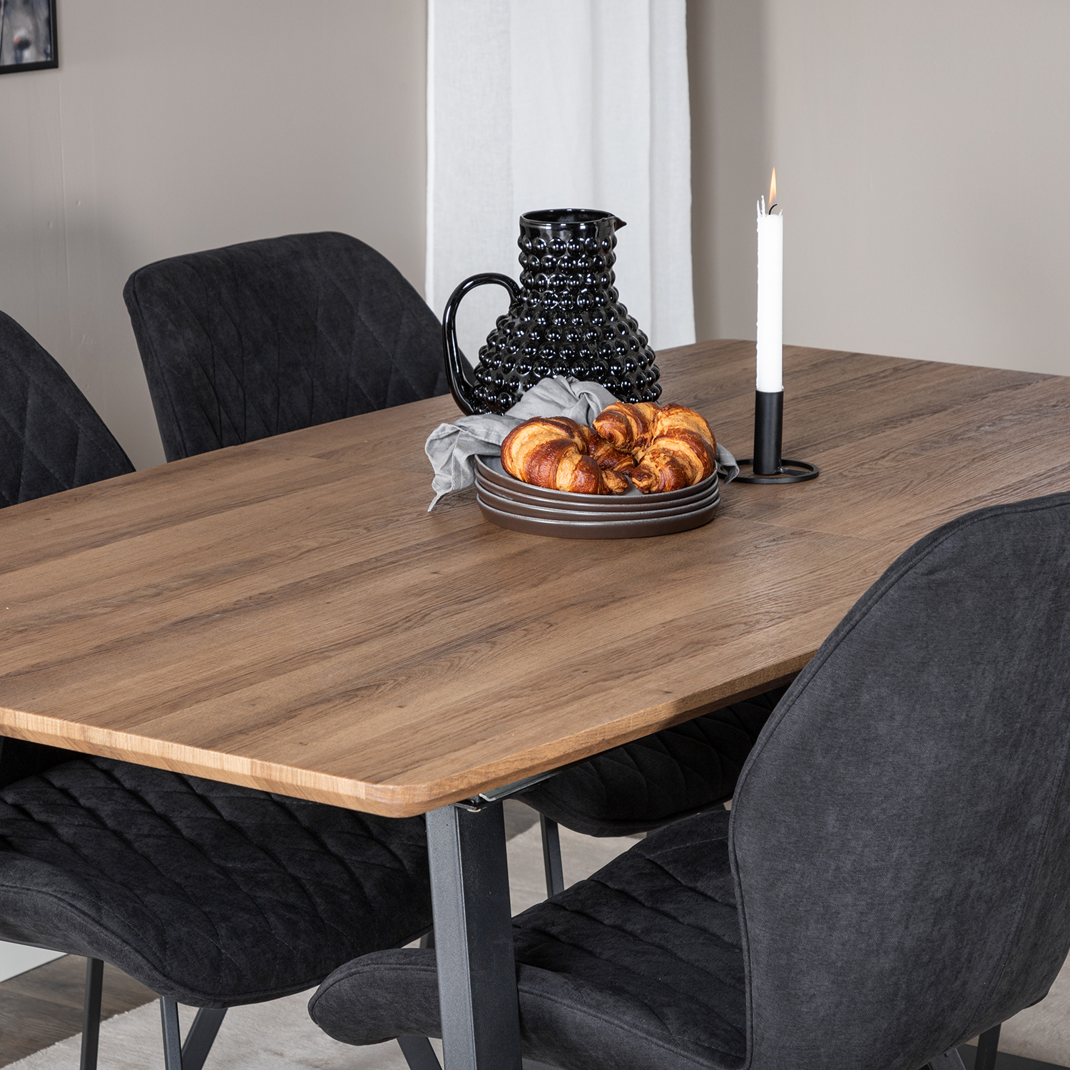  Inca Dining Table 160/200*85 cm+Gemma  Dining Chair Natur/Sort