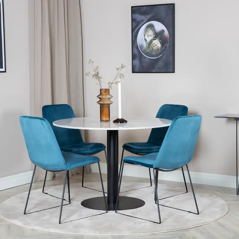 Spisegruppe Venture Home Estelle med 4 Muscot Stoler Fløyel