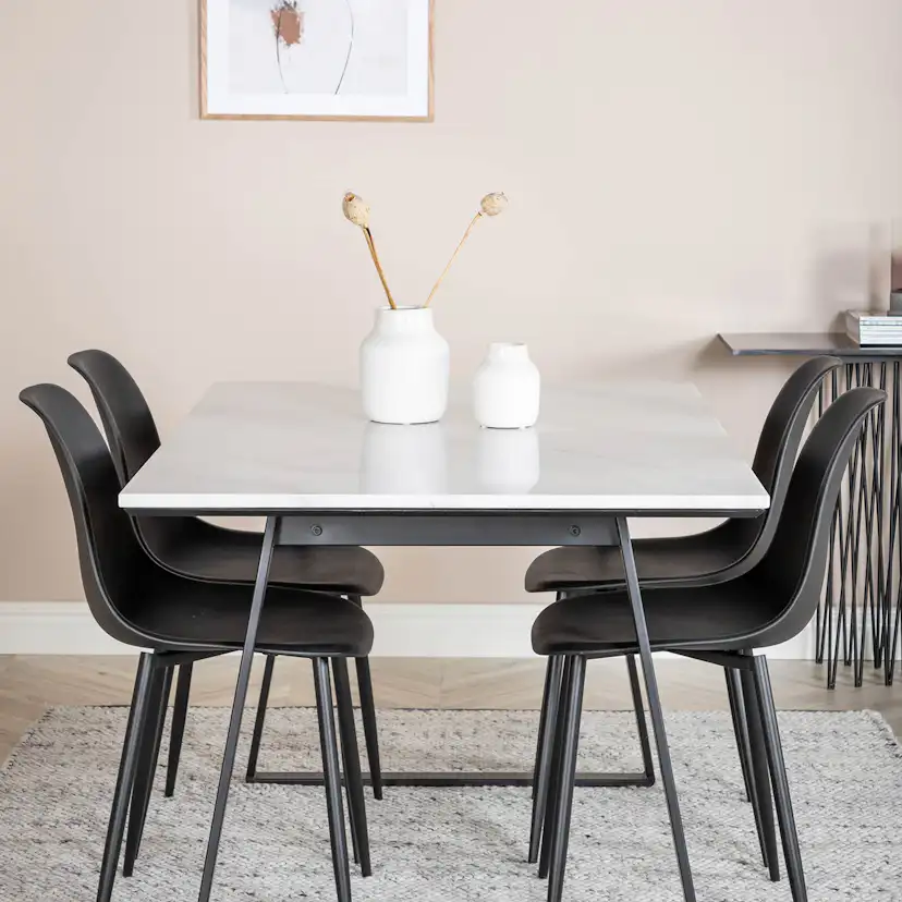 Spisegruppe Venture Home Estelle 140 med 4 Pop Stoler