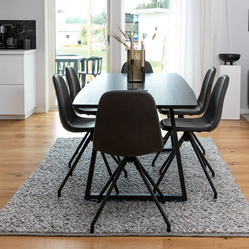 Spisegruppe Venture Home Ina med 6 Pobbie Stoler