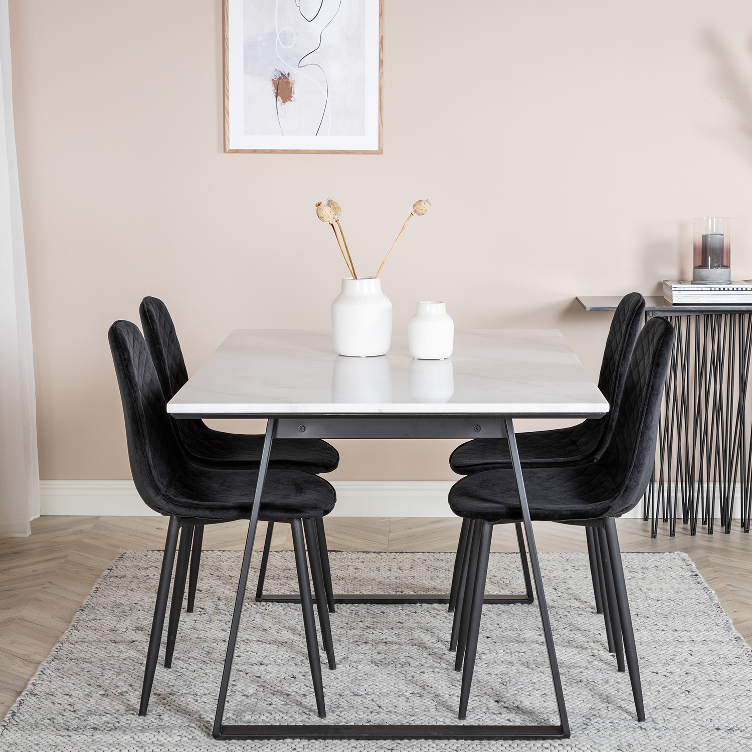 Spisegruppe Venture Home Estelle 140 med 4 Phoi Stoler