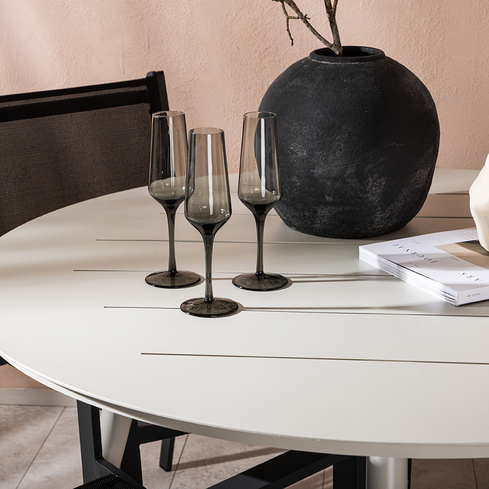 Spisegruppe Venture Home Lina Ø120 cm med 4 Copacabana Stoler