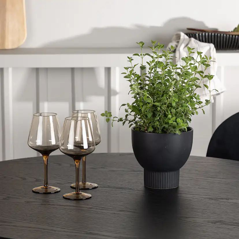 Spisegruppe Venture Home Olivia Ø110 cm med 4 stk Stella Stoler