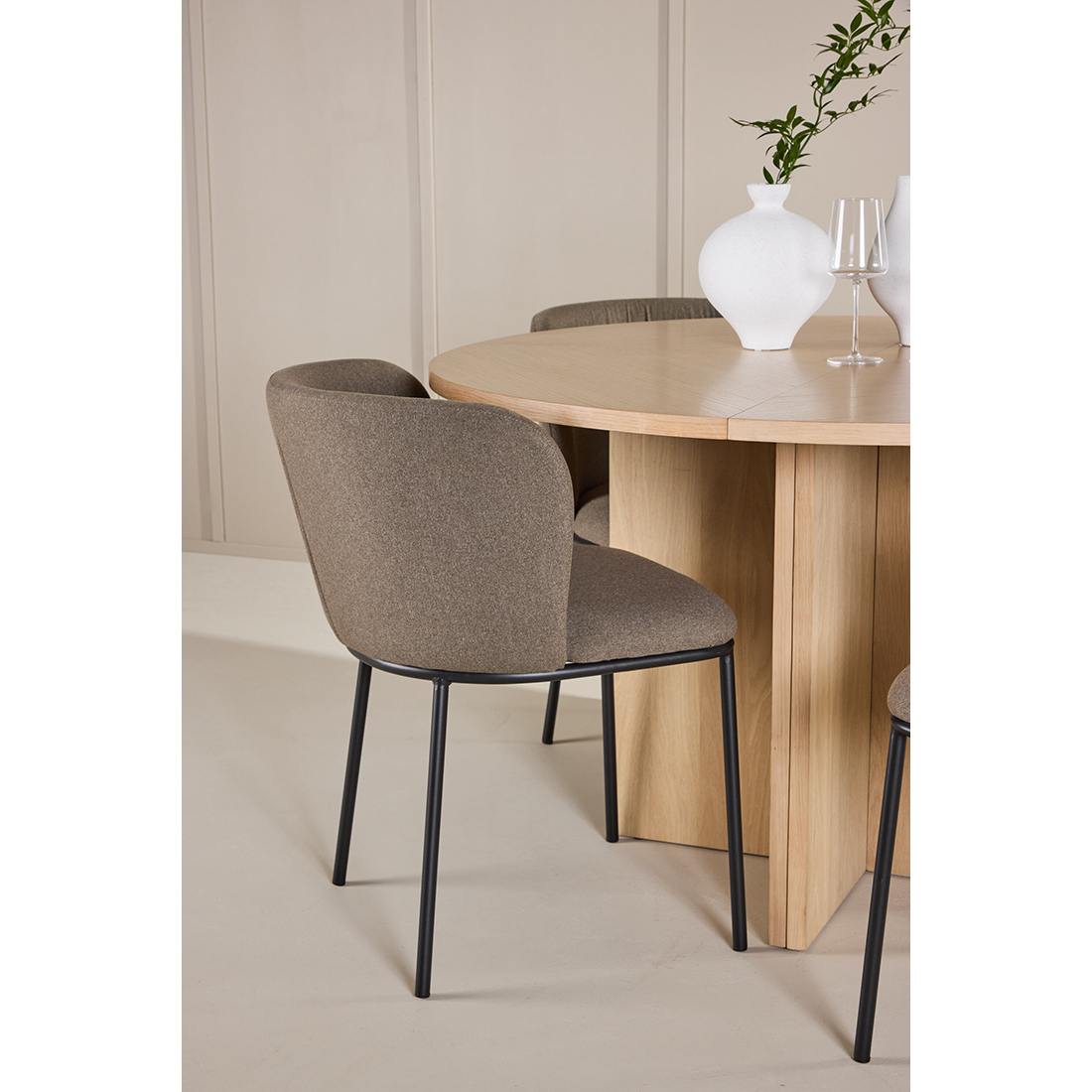 Spisegruppe Venture Home Strada Ø120 cm med 4st Edina Spisestoler