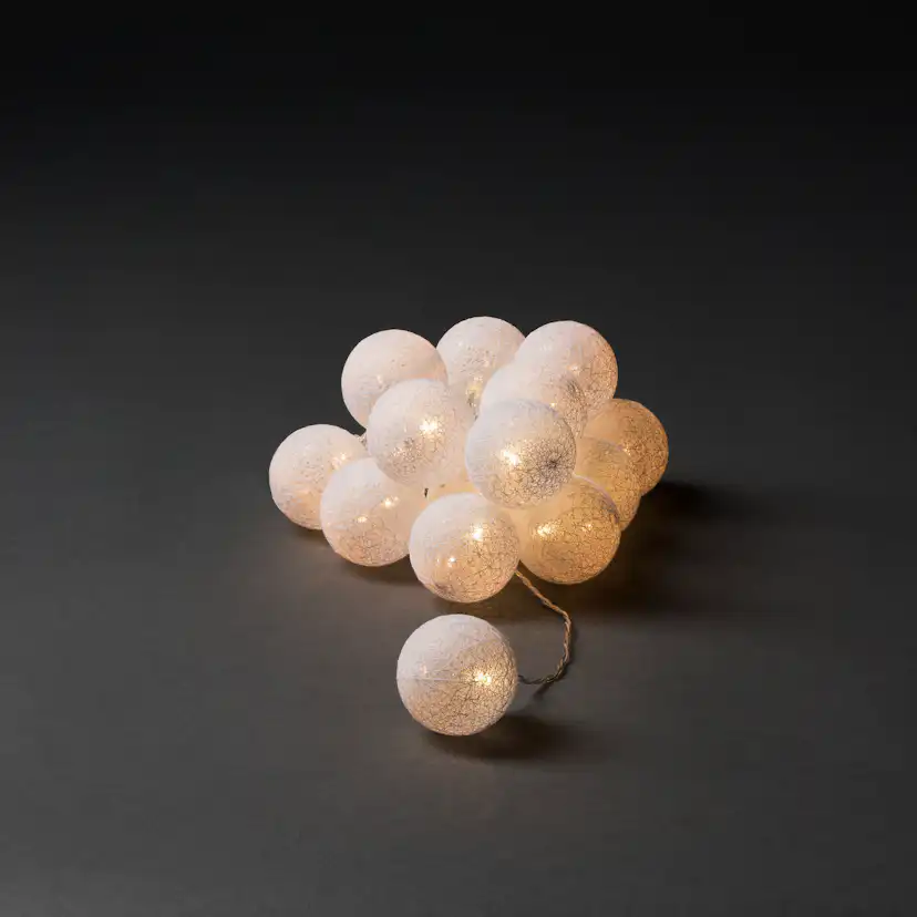Slinga 16 garnbollar LED Hvit