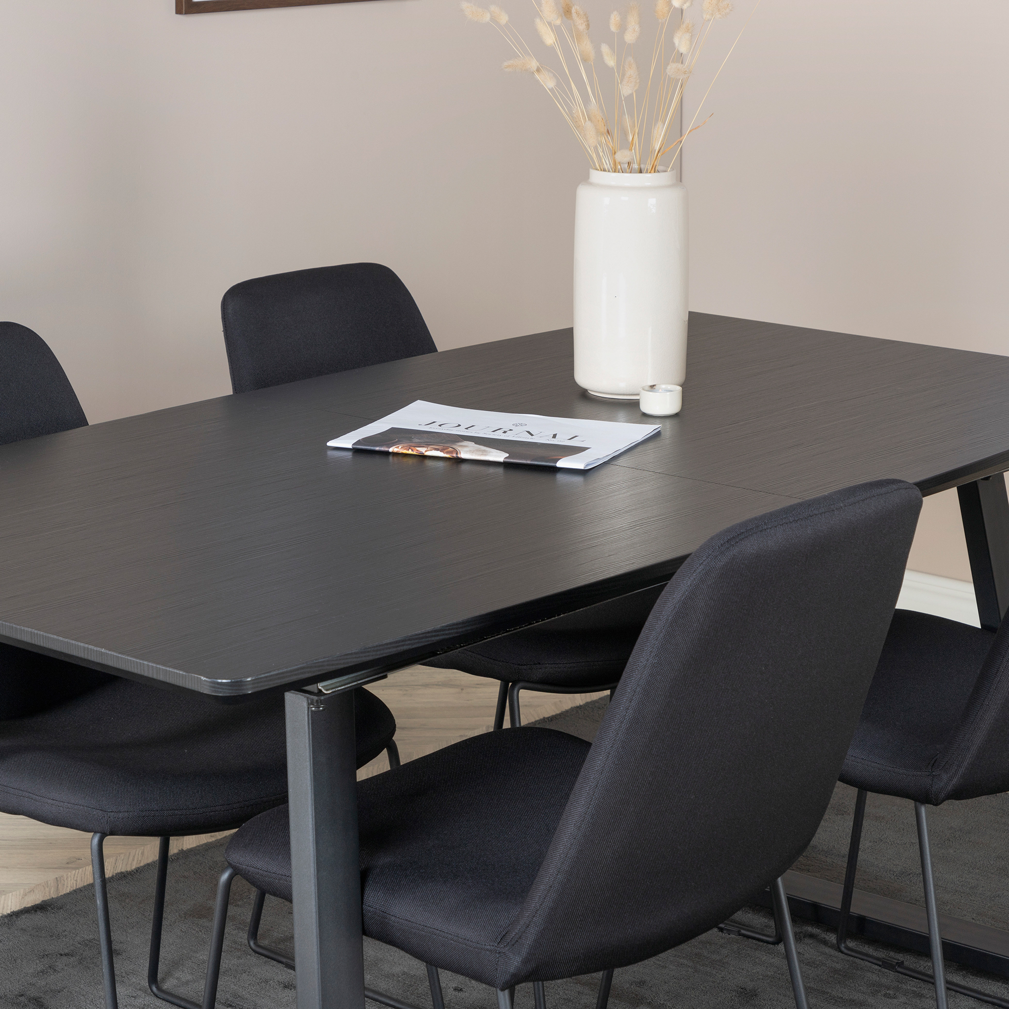 Spisegruppe Venture Home Ina med 4 Muscot Stoler
