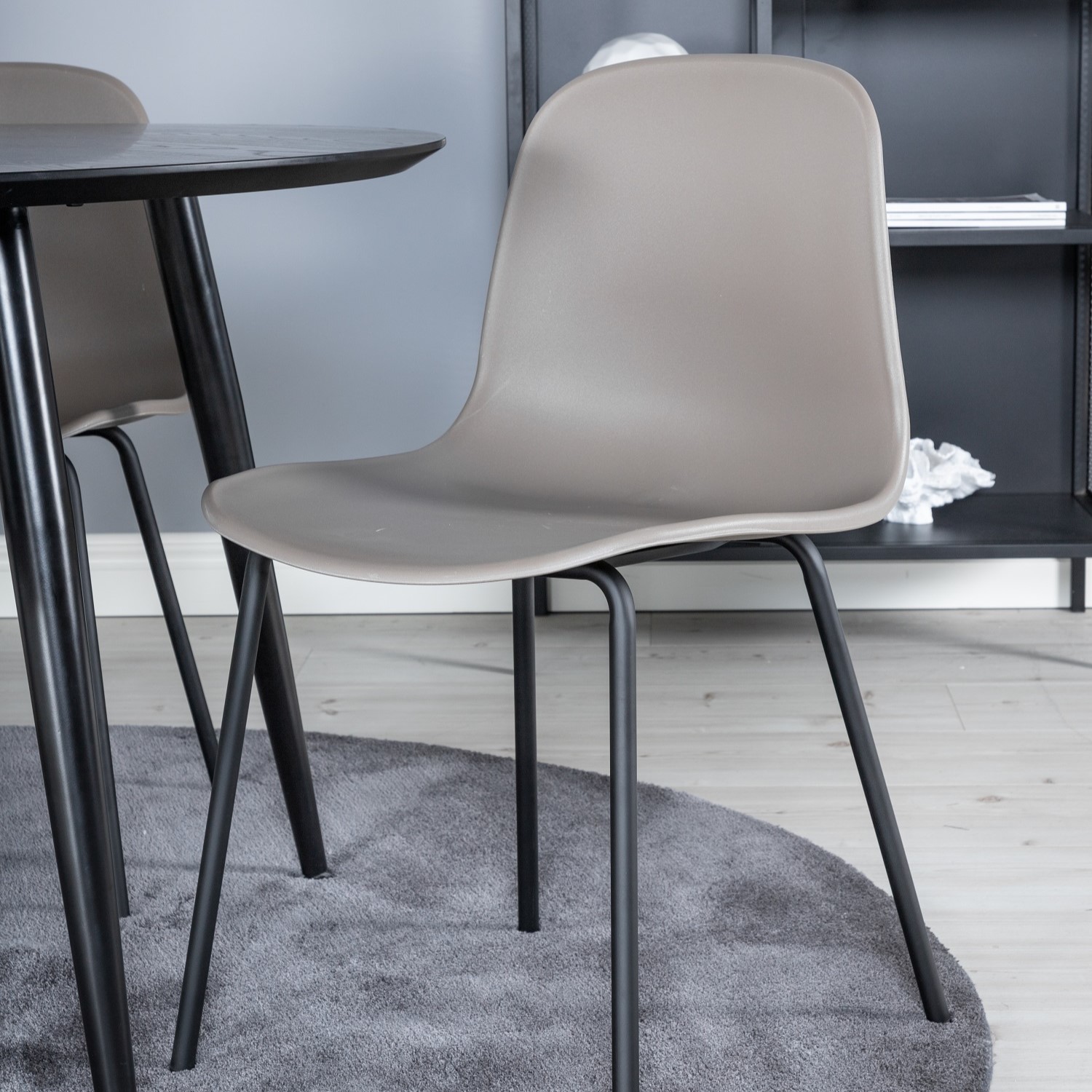 Spisegruppe Venture Home Dipp med 4 Arctic Stoler