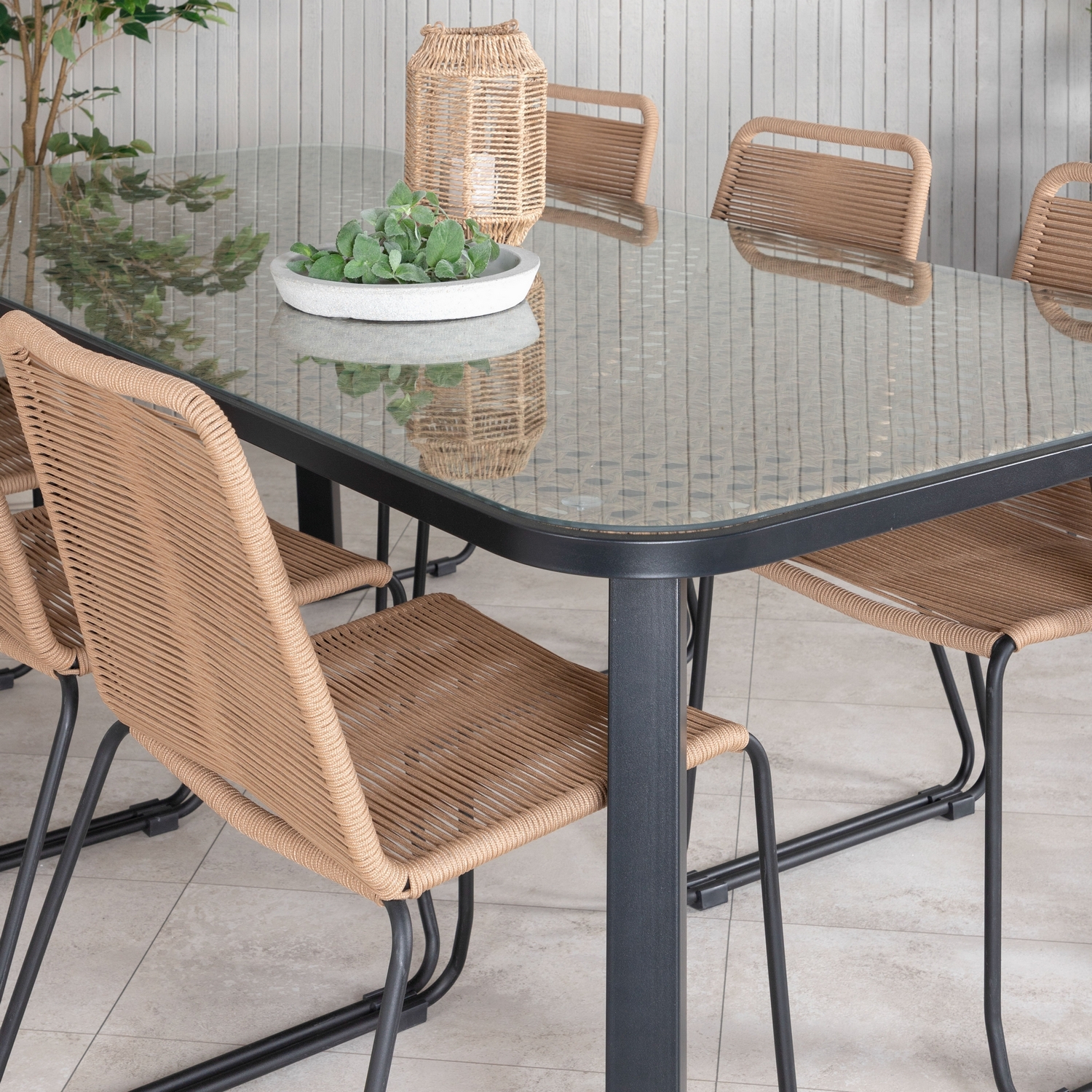 Spisegruppe Venture Home Peoria med 6 Leon Stablebare Spisestoler